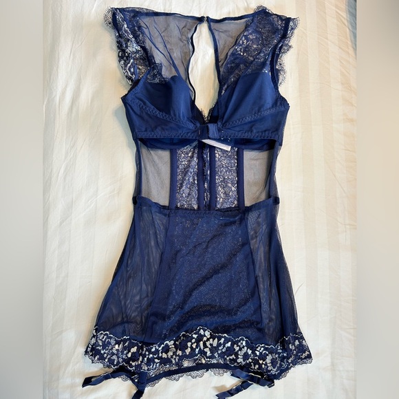 Victorias Secret 34C Corset - Picture 3 of 6